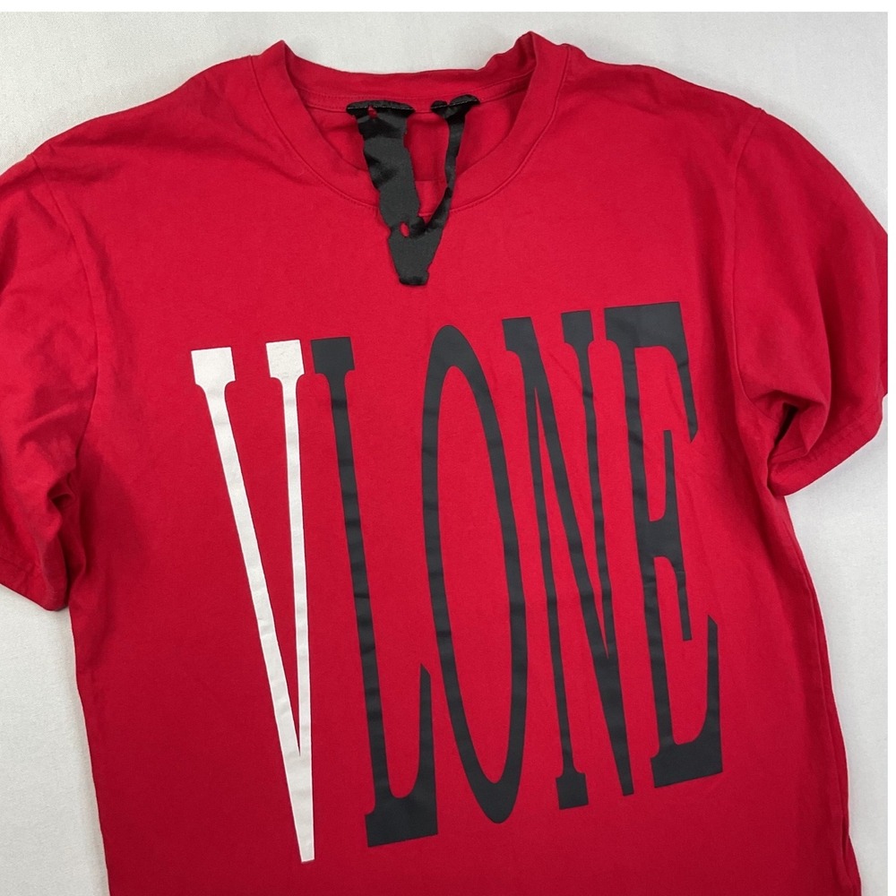 Vlone Staple Graphic T-Shirt Mens Large Red Black White Logo USA Made